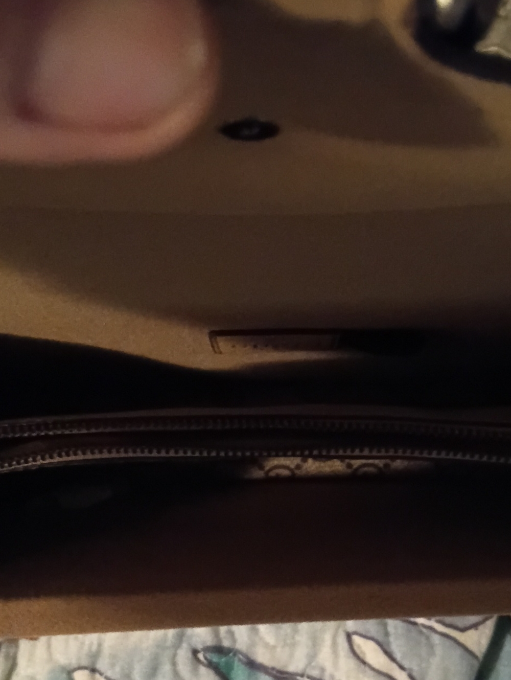 Gucci Beige GG Supreme Shoulder Bag with Silver Chain - Picture 4 of 6